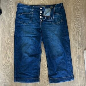Dark Blue Denim capris